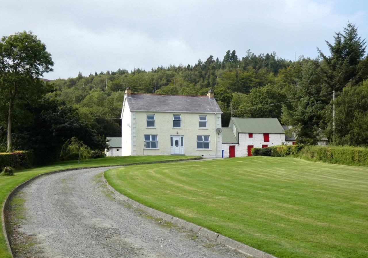 Alcorn'S Farmhouse Ратмаллан Экстерьер фото